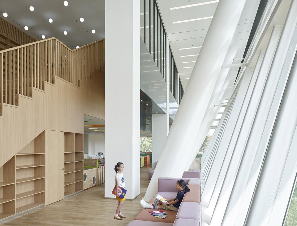 深圳市民中心多媒 體展廳設(shè)計3